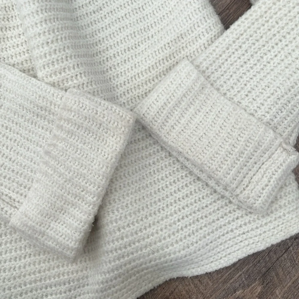 Anthropologie Turtleneck Sweater - Picture 4 of 6
